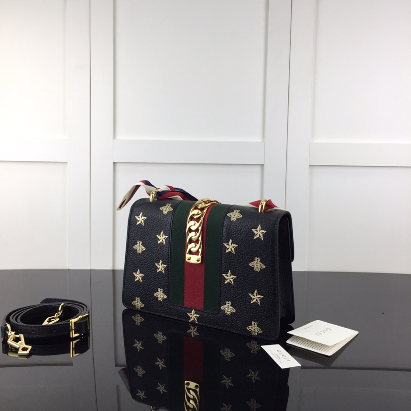 Gucci Satchel Bags